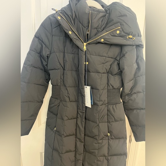 Cole Haan Bib Insert Down & Feather Fill Coat. Size small. - Picture 2 of 5